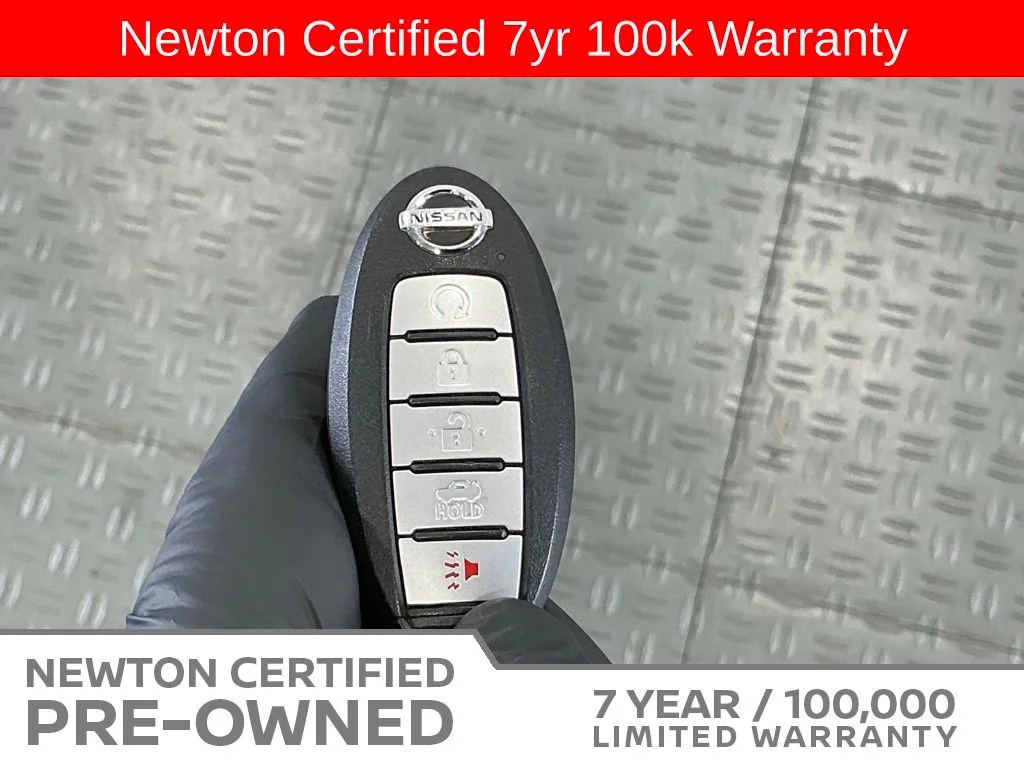 Certified Used 2022 Gun Metallic/Super Black Nissan SR image 35
