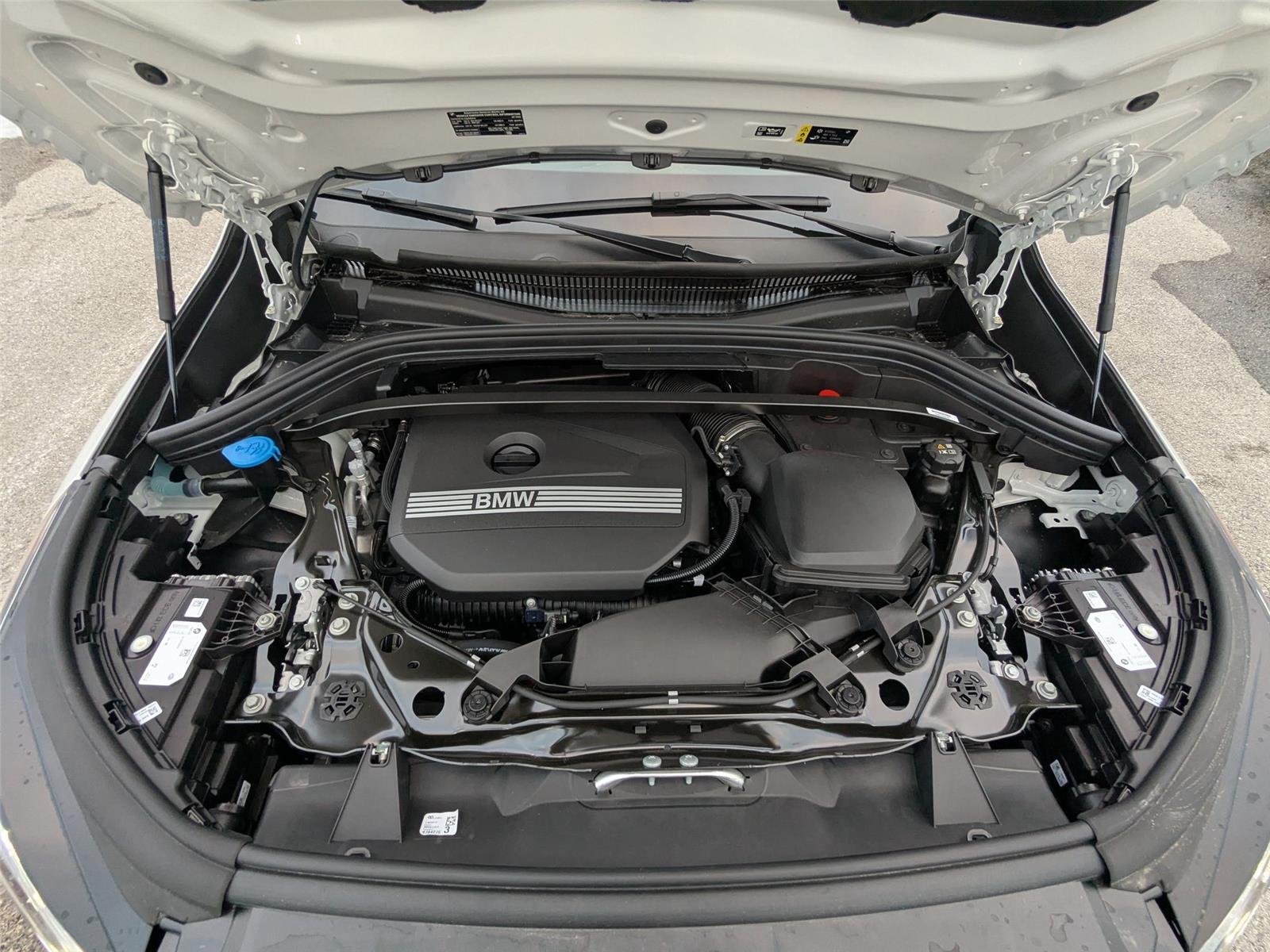 New 2026 Alpine White BMW xDrive28i image 36