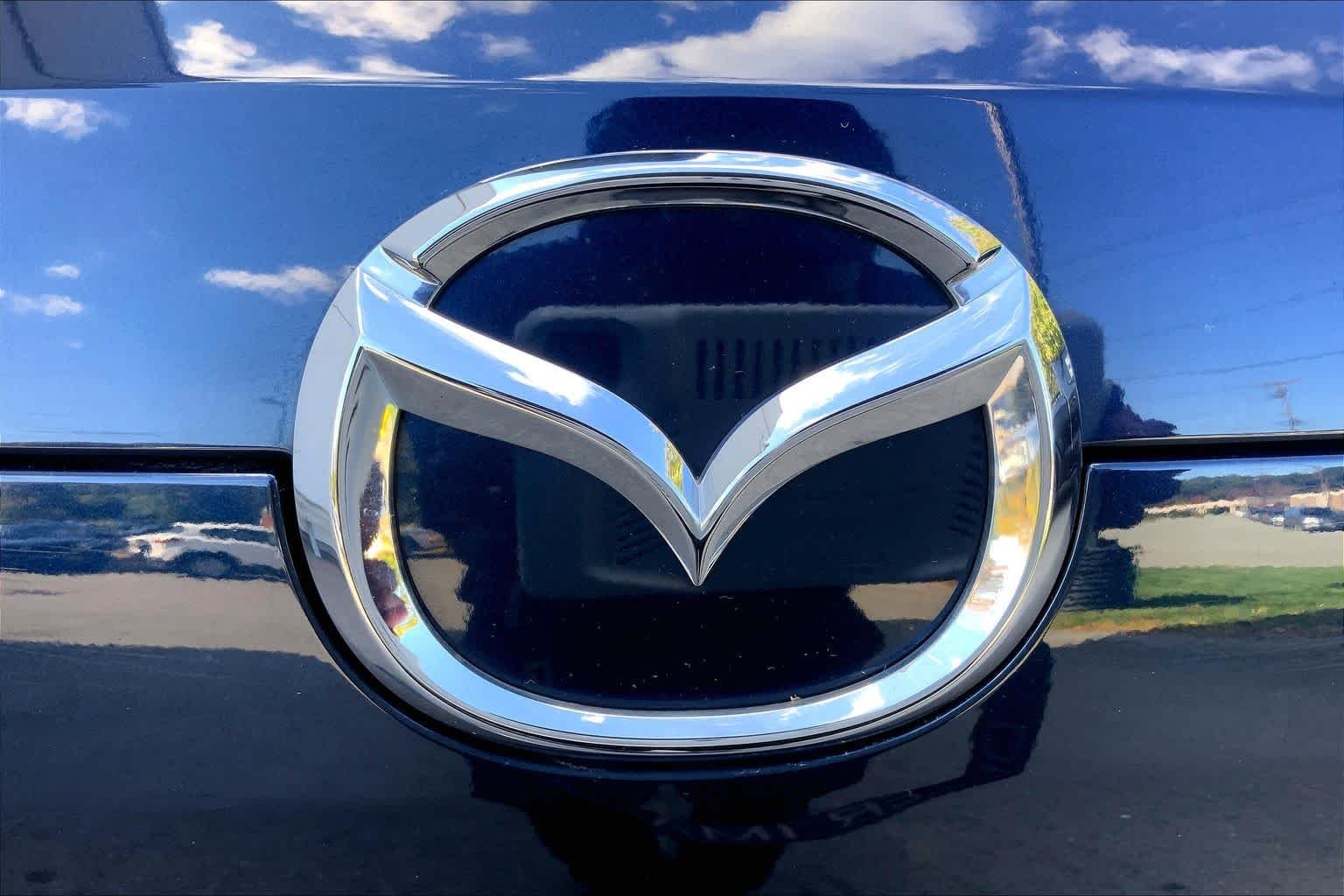 Certified Used 2025 Deep Crystal Blue Mica Mazda 2.5 S Preferred Package image 33