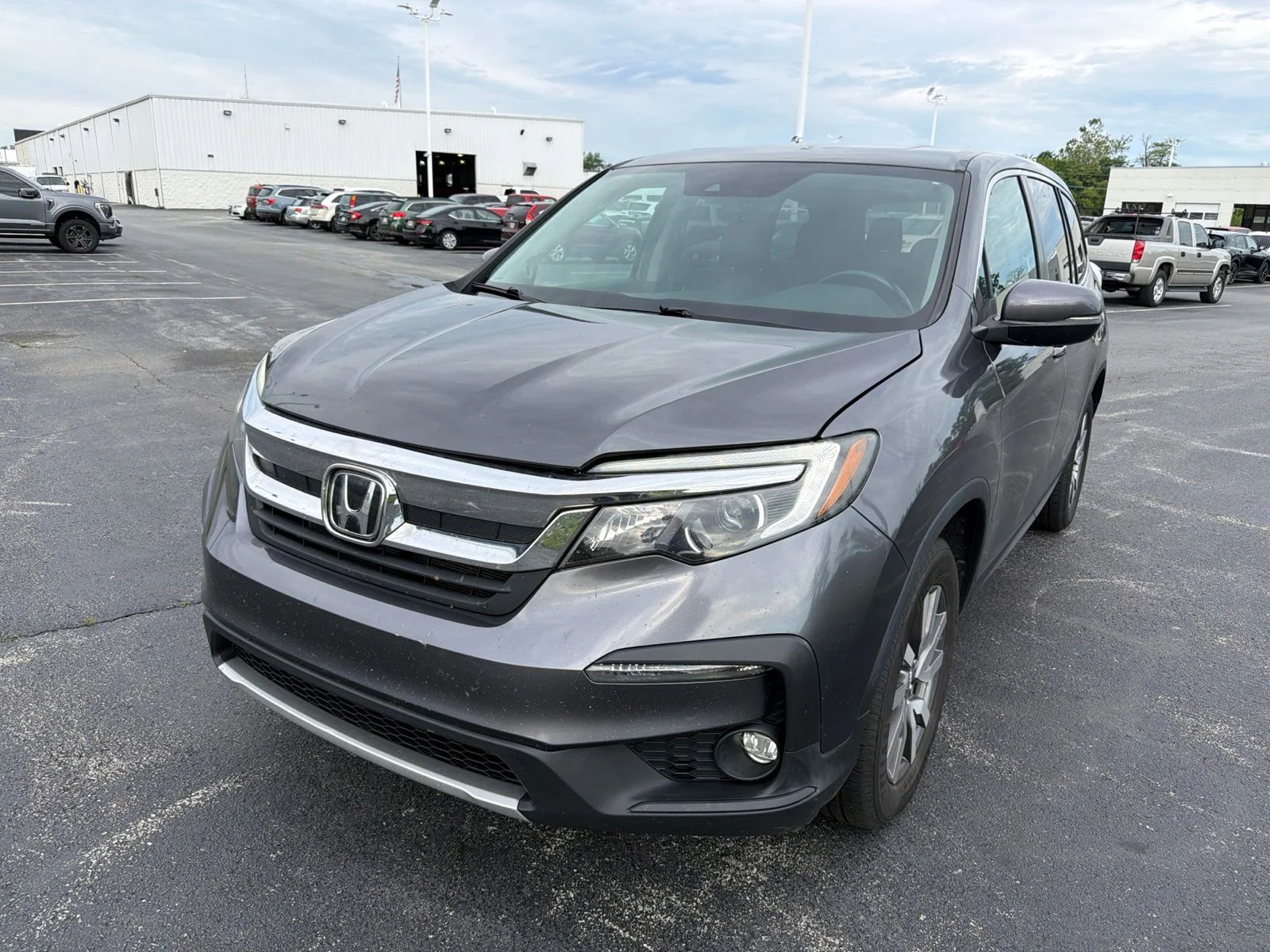 Used 2019  Honda EX-L image 2