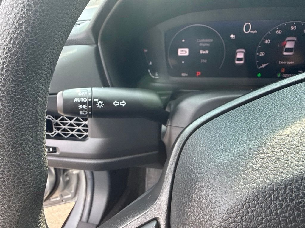 Used 2024  Honda EX image 18