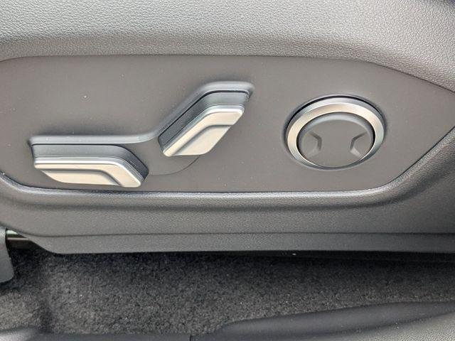 New 2026 White Hyundai SEL image 18