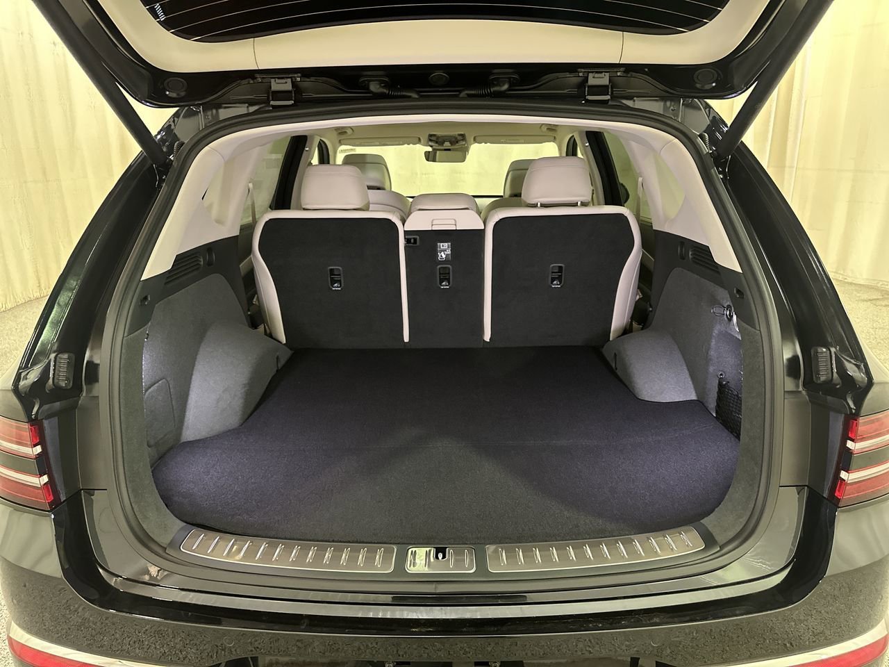 New 2026 Vik Black Genesis 2.5T SELECT image 17