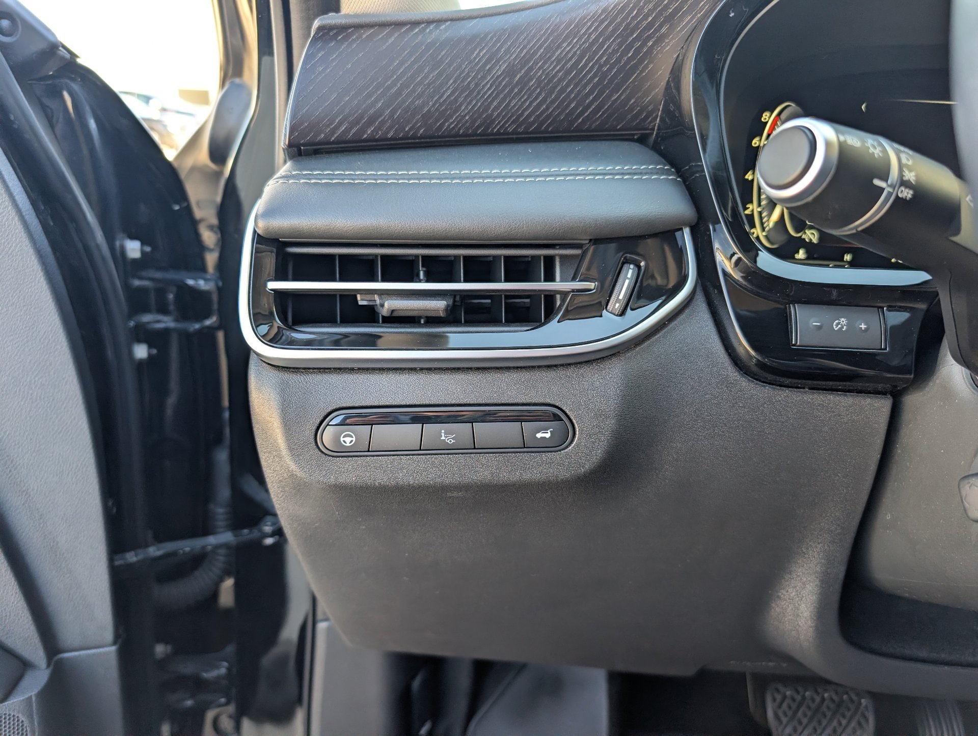 2023 INFINITI QX60 SENSORY - Photo 11