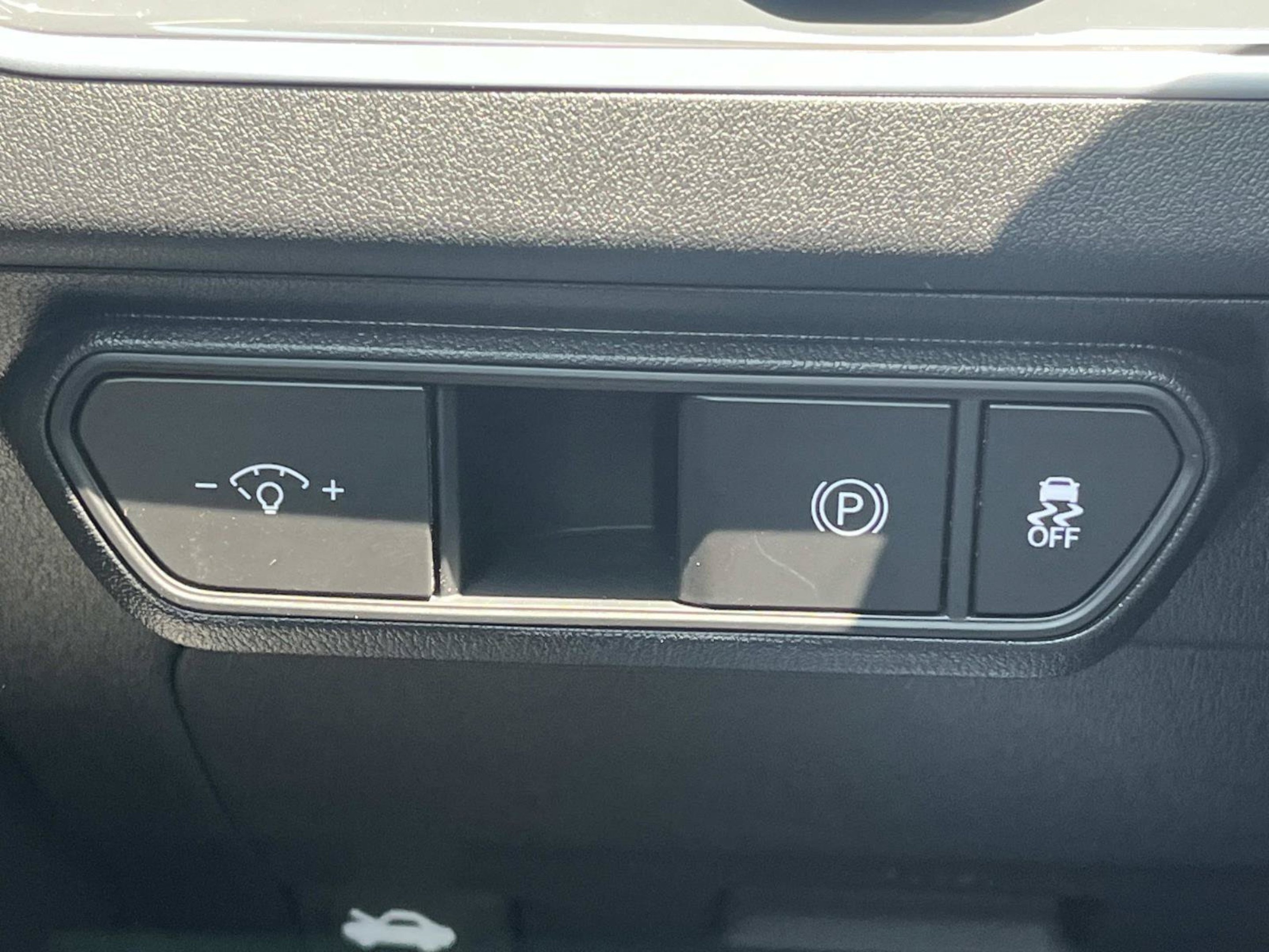 New 2026 Snow White Pearl Kia EX image 23