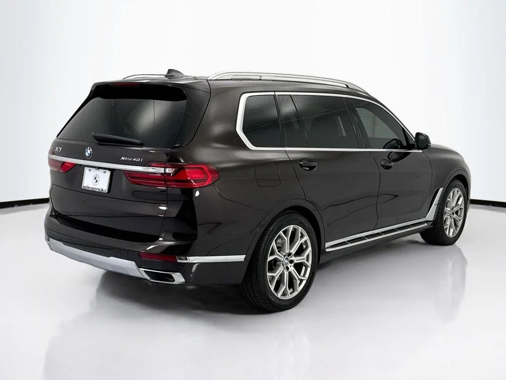 Used 2022 Brown BMW xDrive40i image 5