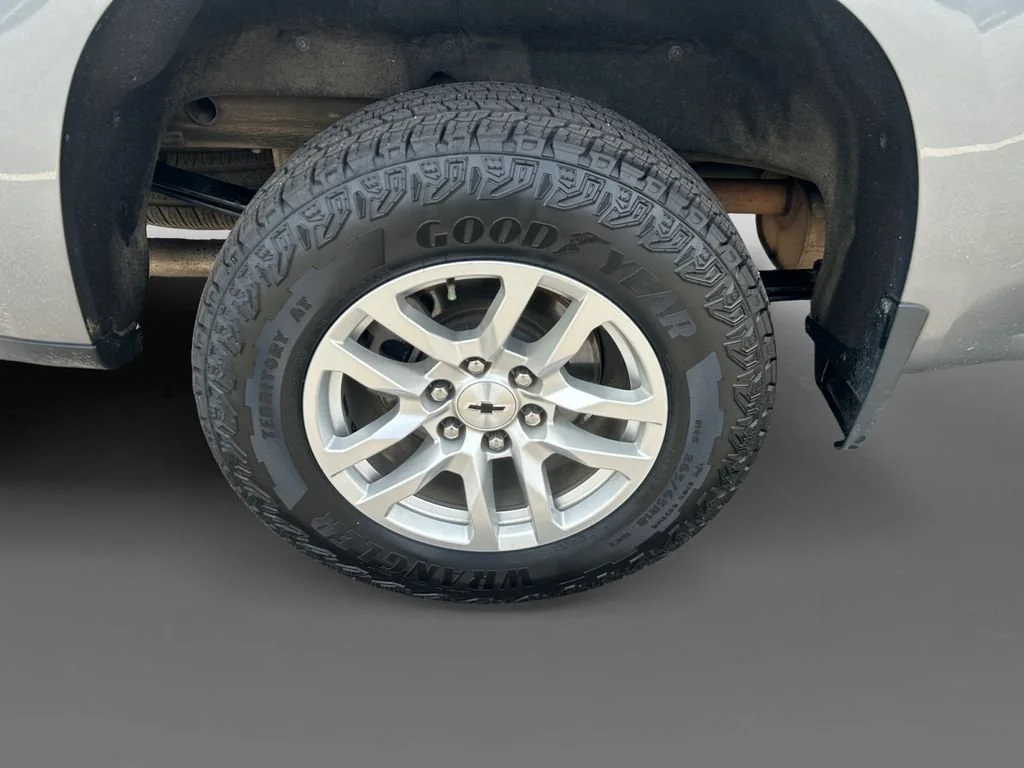 Used 2021 SATIN STEEL METALLIC Chevrolet RST image 14