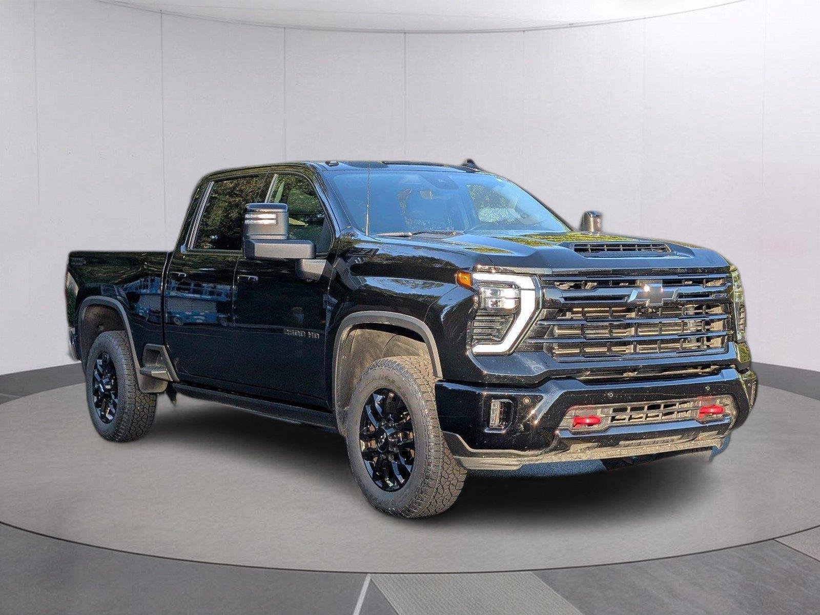 Used 2025 Black Chevrolet LTZ image 8