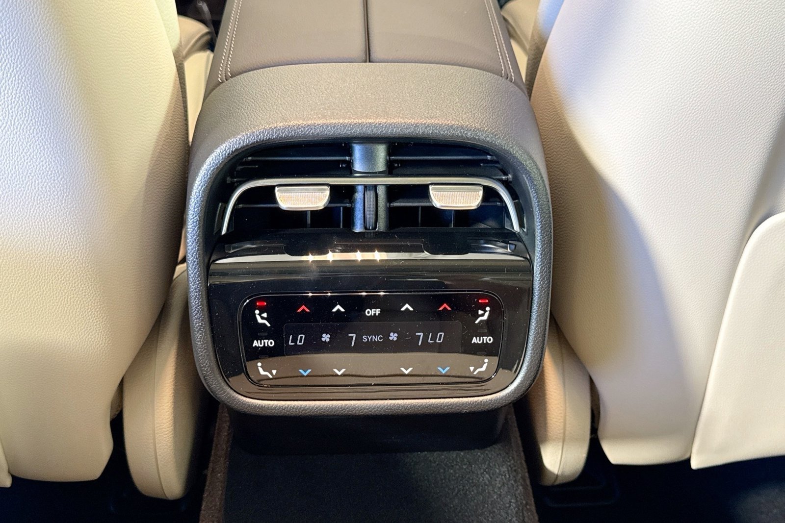 New 2026 Nautical Blue Metallic Mercedes-Benz E 350 image 23