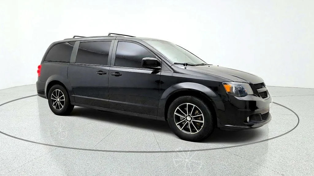 Used 2018 Black Onyx Crystal Pearlcoat Dodge GT Wagon image 3