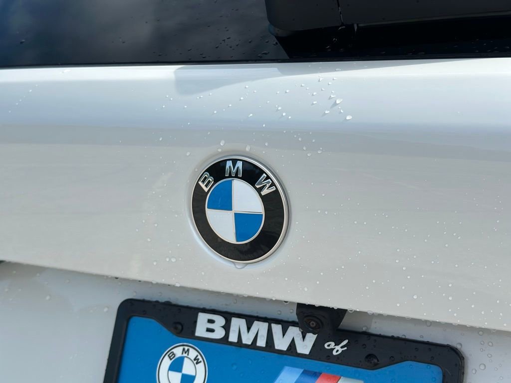 New 2026 Mineral White Metallic BMW M60i image 13