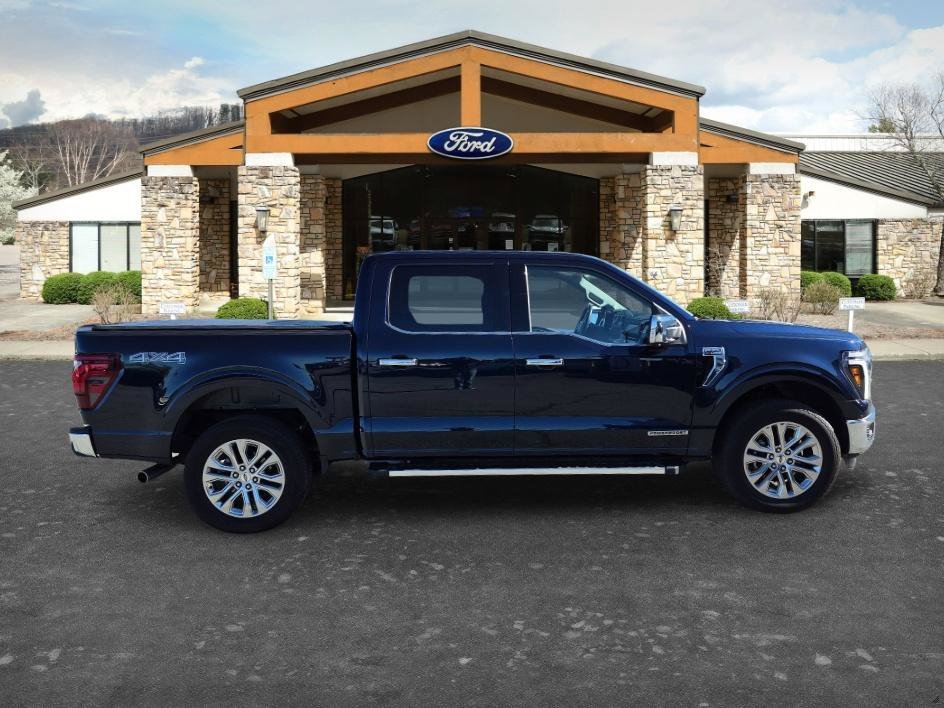 Used 2025 Blue Metallic Ford LARIAT image 6