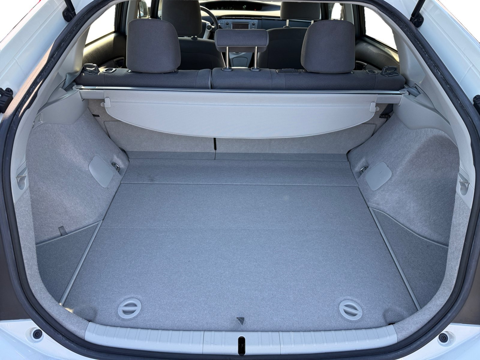 Used 2013 Blizzard Pearl Toyota Three image 17