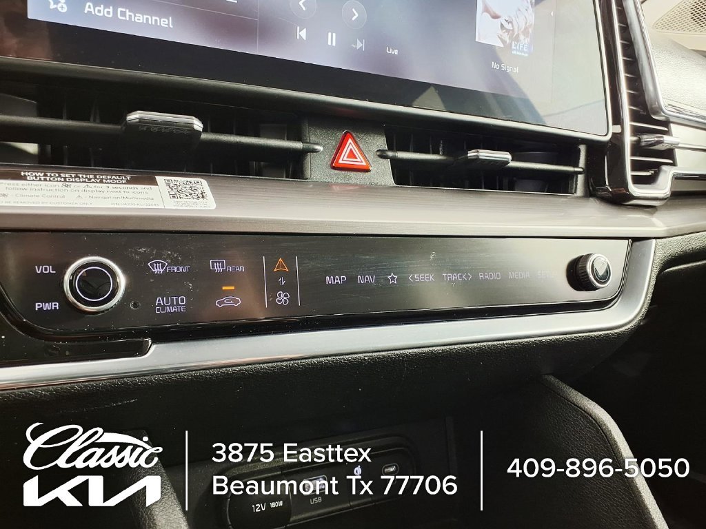 Used 2023 White Kia EX image 24