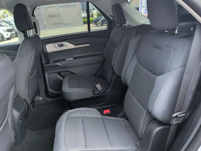 New 2026 Space White Metallic Ford Active image 14