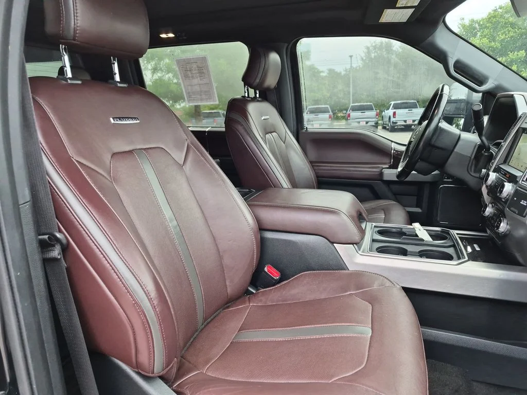 Used 2017 Black Ford Platinum image 39