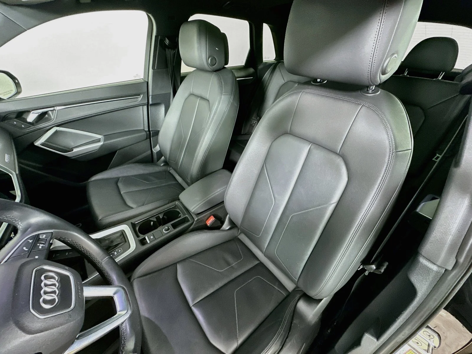 Used 2022 Black Audi  image 36