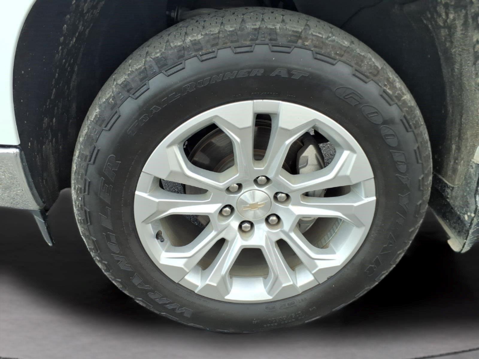 Used 2023 SUMMIT WHITE Chevrolet LTZ image 9