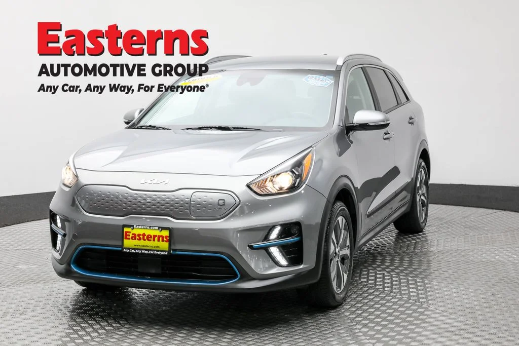 Used 2022 Gray Kia EX image 1