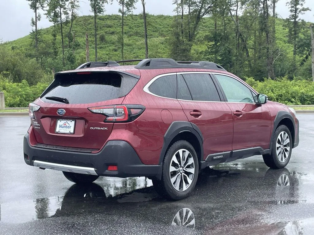 Used 2025 Crimson Red Pearl Subaru Limited image 27