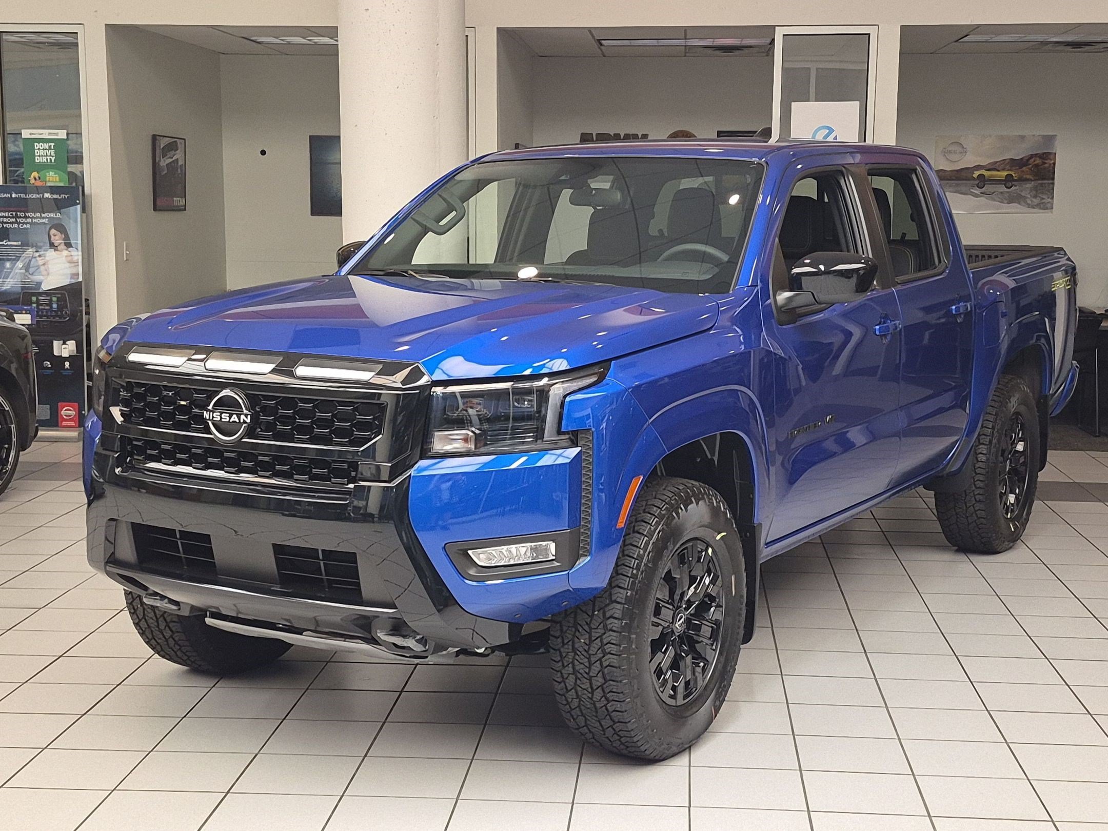 New 2027 Bluestone Pearl Nissan Crew Cab SV image 8