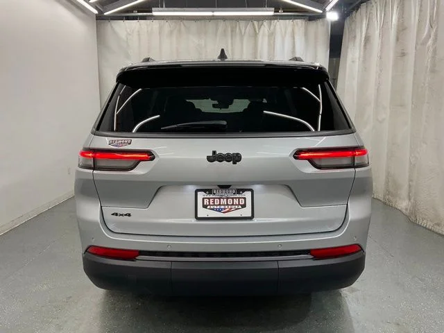 New 2026 Silver Jeep Altitude image 6