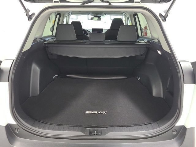 Used 2024 Ice Cap Toyota XLE image 29
