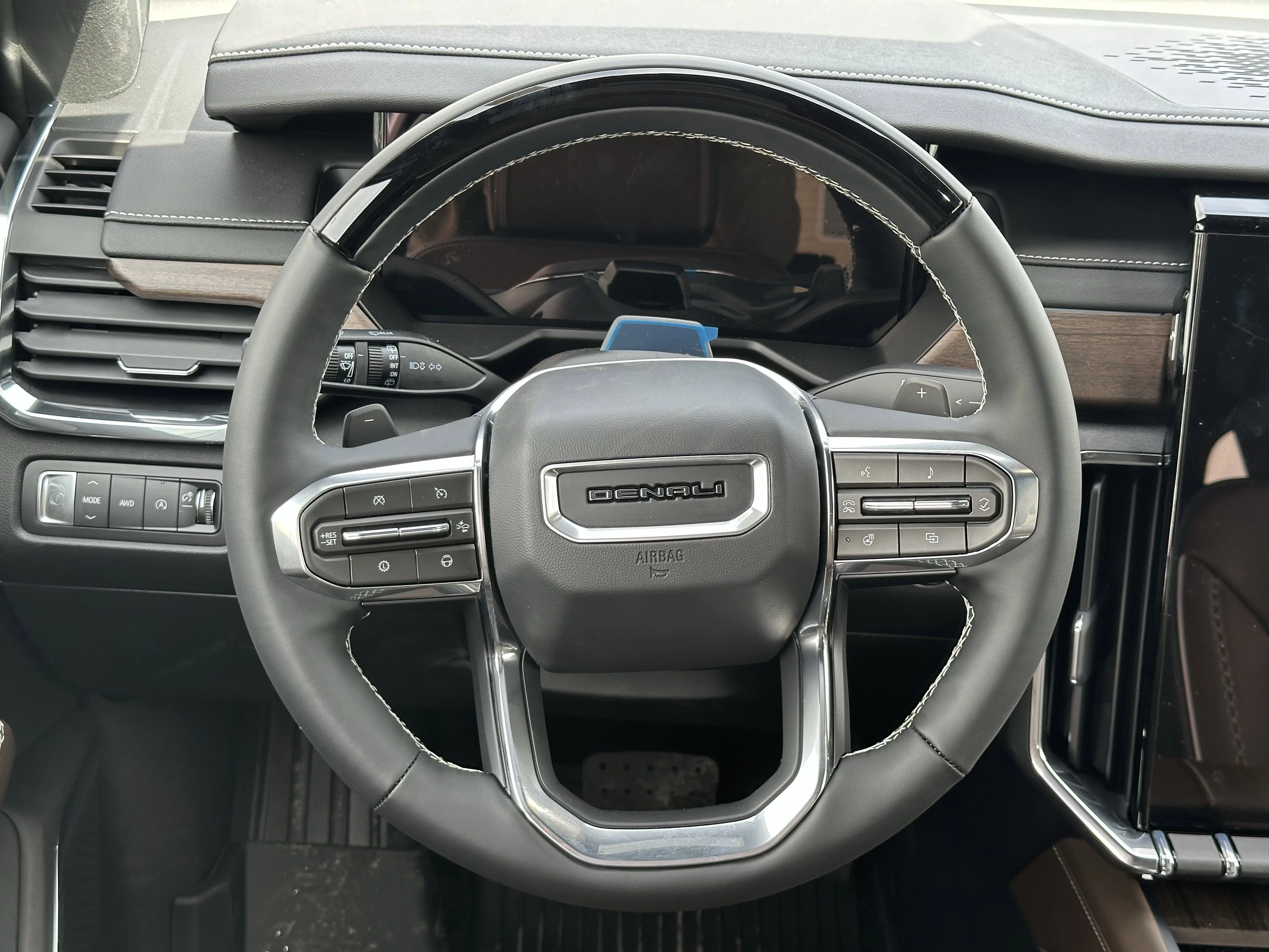 New 2026 Glacier White Tricoat GMC Denali Ultimate image 11