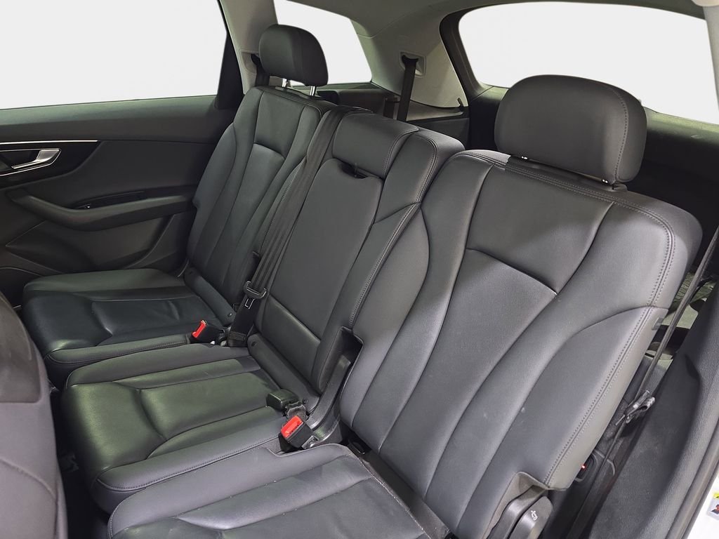 Used 2022  Audi 55 Premium Plus image 14