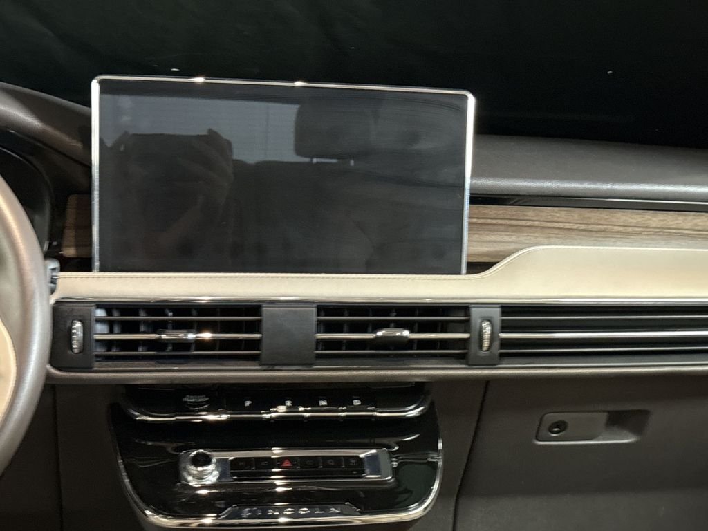 Used 2024 Black Metallic Lincoln Grand Touring image 26