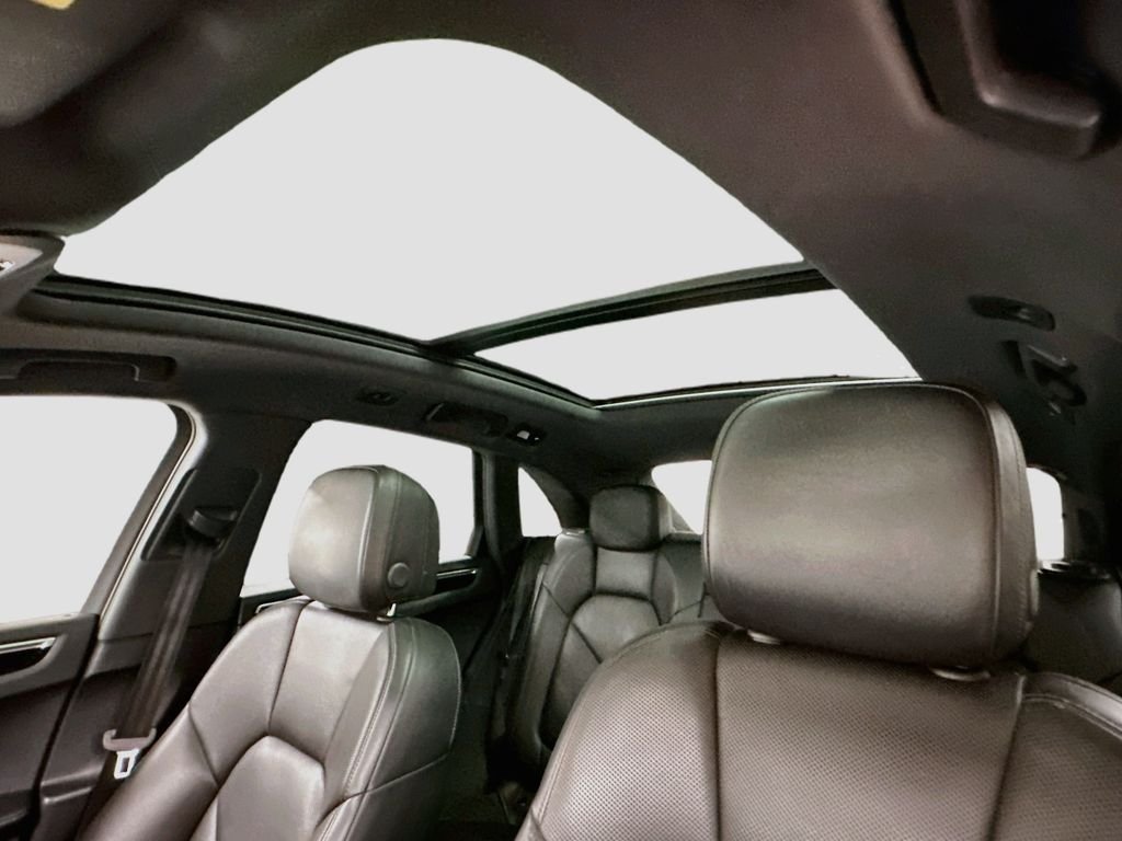 Used 2022 Black Porsche Base image 22