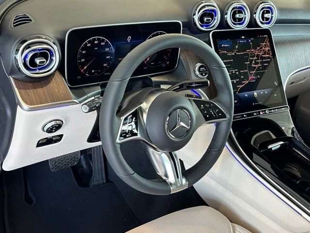 New 2026 Polar White Mercedes-Benz GLC 300 image 38