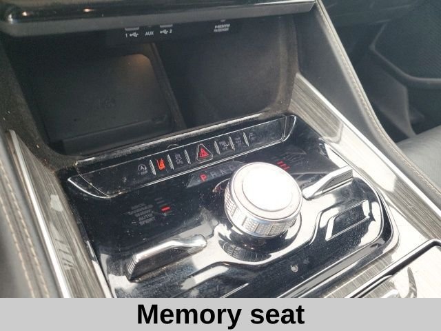 Used 2022 White Pearl Jeep Series III image 8