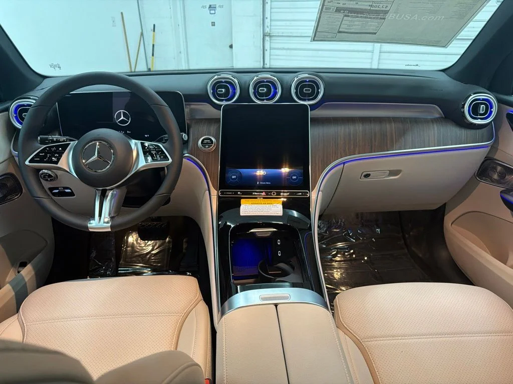 New 2027 Gray Mercedes-Benz GLC 300 image 21