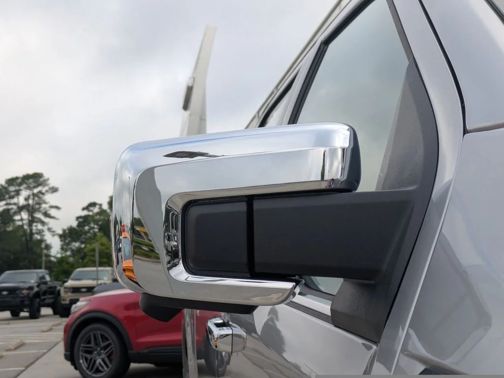 New 2026 Iconic Silver Metallic Ford Lariat image 11