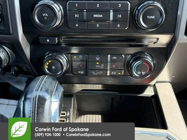 Used 2018 Shadow Black Ford XLT image 31