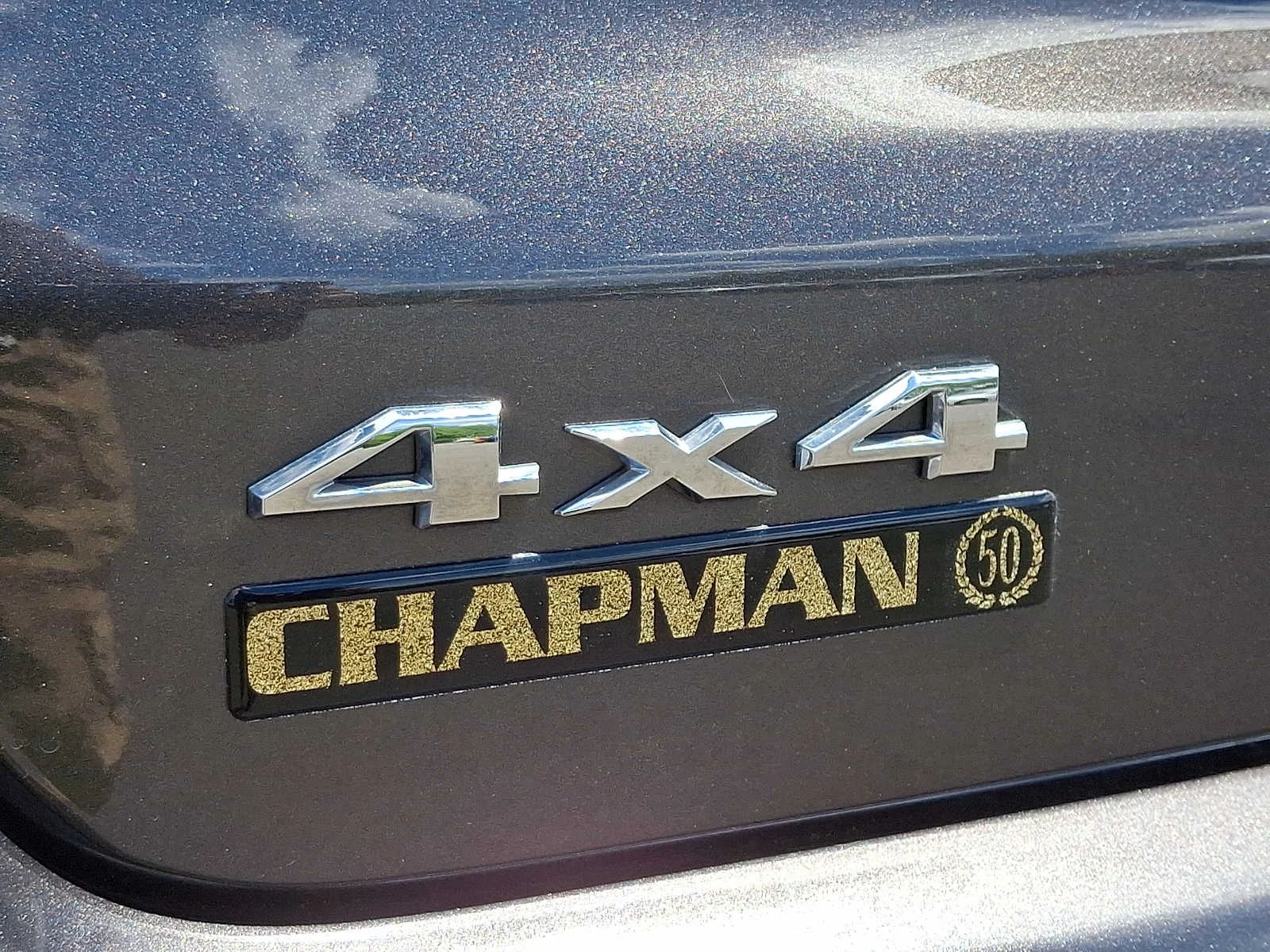 Used 2020 Granite Crystal Clearcoat Metallic Jeep Latitude image 30