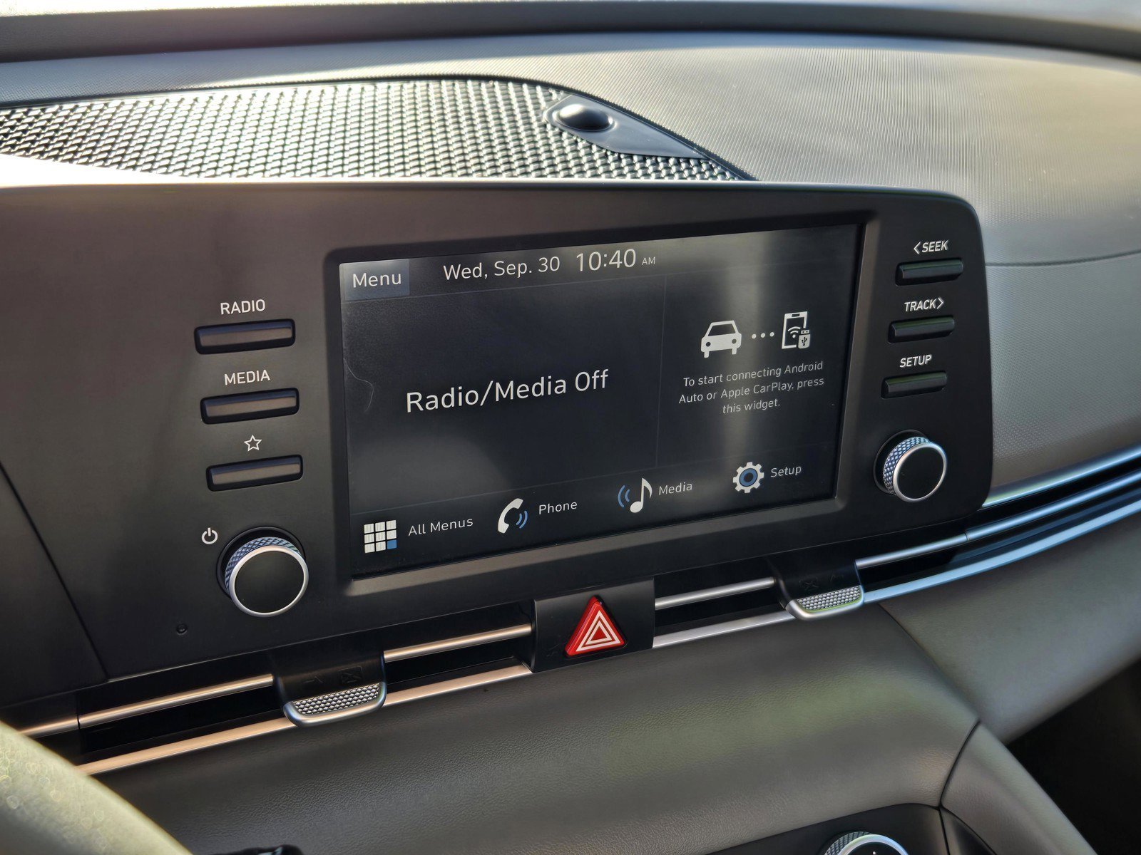 Used 2025 Amazon Gray Hyundai SE image 20