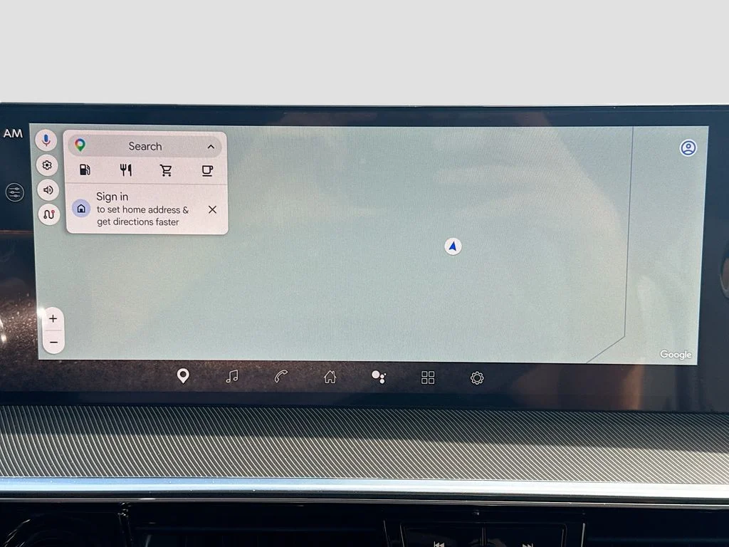 New 2027 RADIANT WHITE INFINITI Luxe 2WD image 13