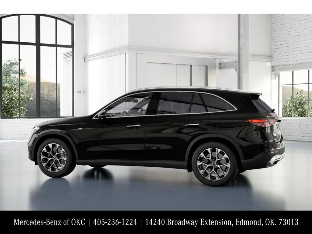 Used 2026 Black Mercedes-Benz GLC 350e image 32