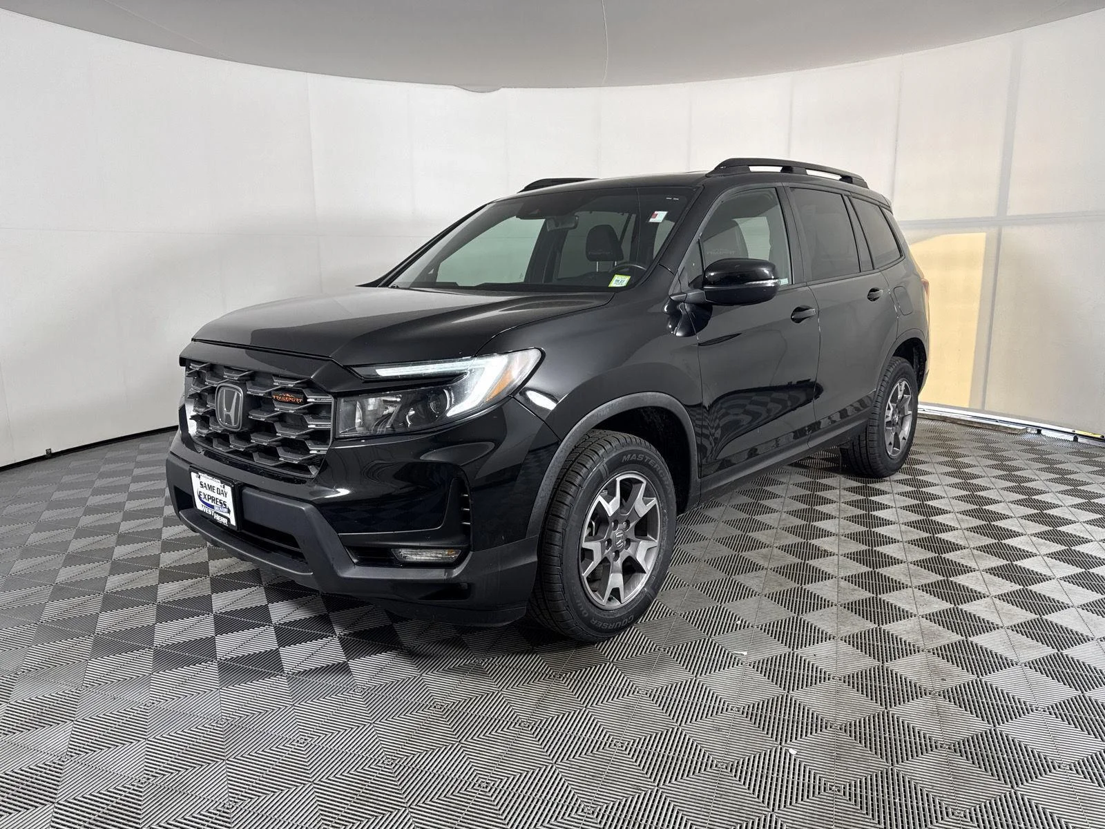 Used 2022 Crystal Black Pearl Honda TrailSport image 3