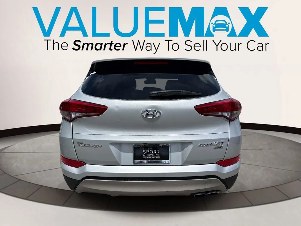 Used 2017  Hyundai Sport image 4