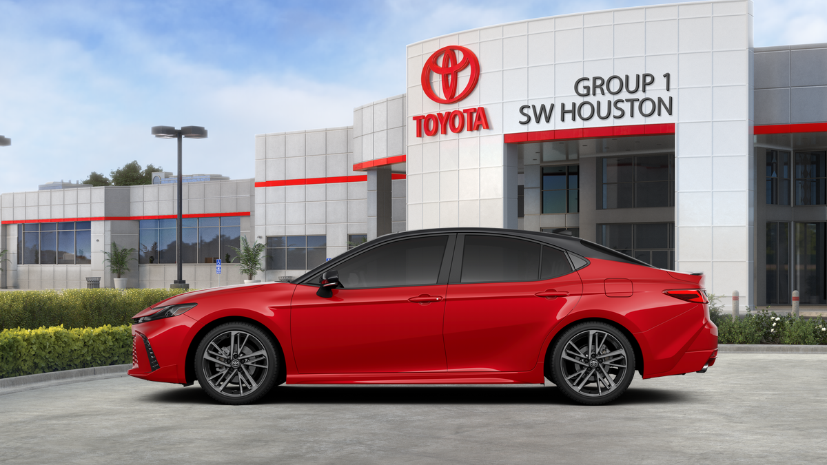 New 2026 Supersonic Red with Midnight Black Metallic roof Toyota XSE image 4