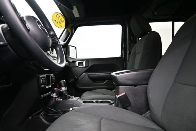 Used 2022 Black Jeep Sport image 16