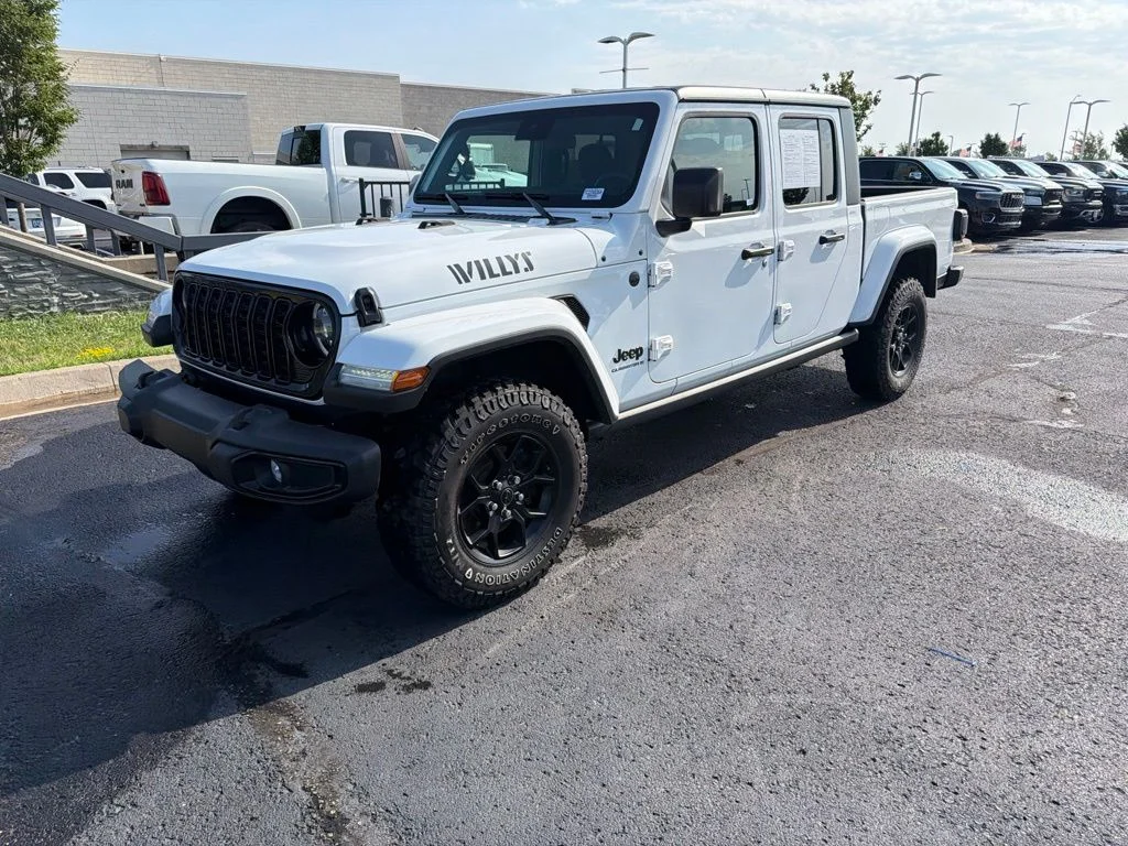 Used 2024 White Jeep Willys image 3