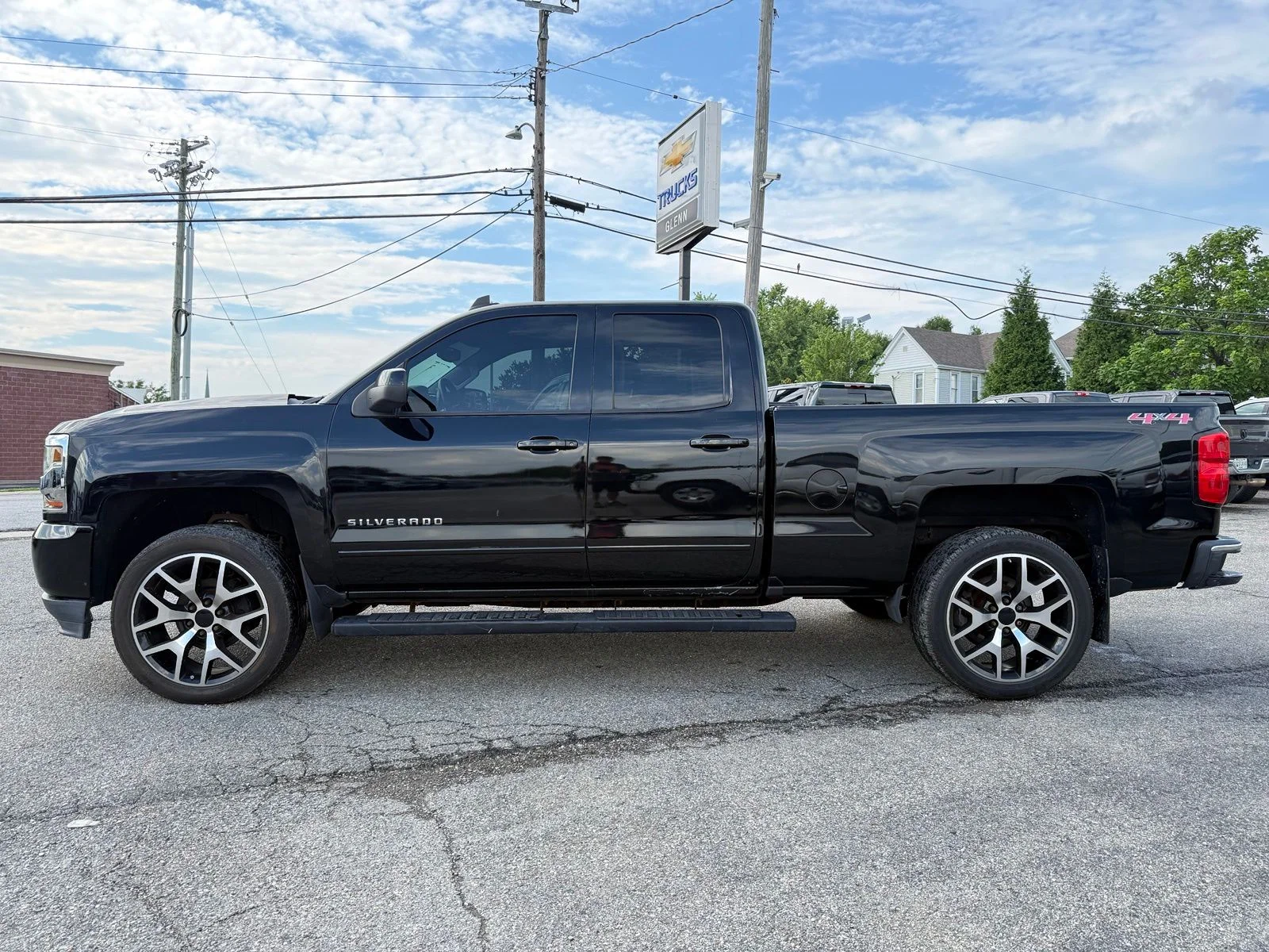 Used 2018 Black Chevrolet LT image 4