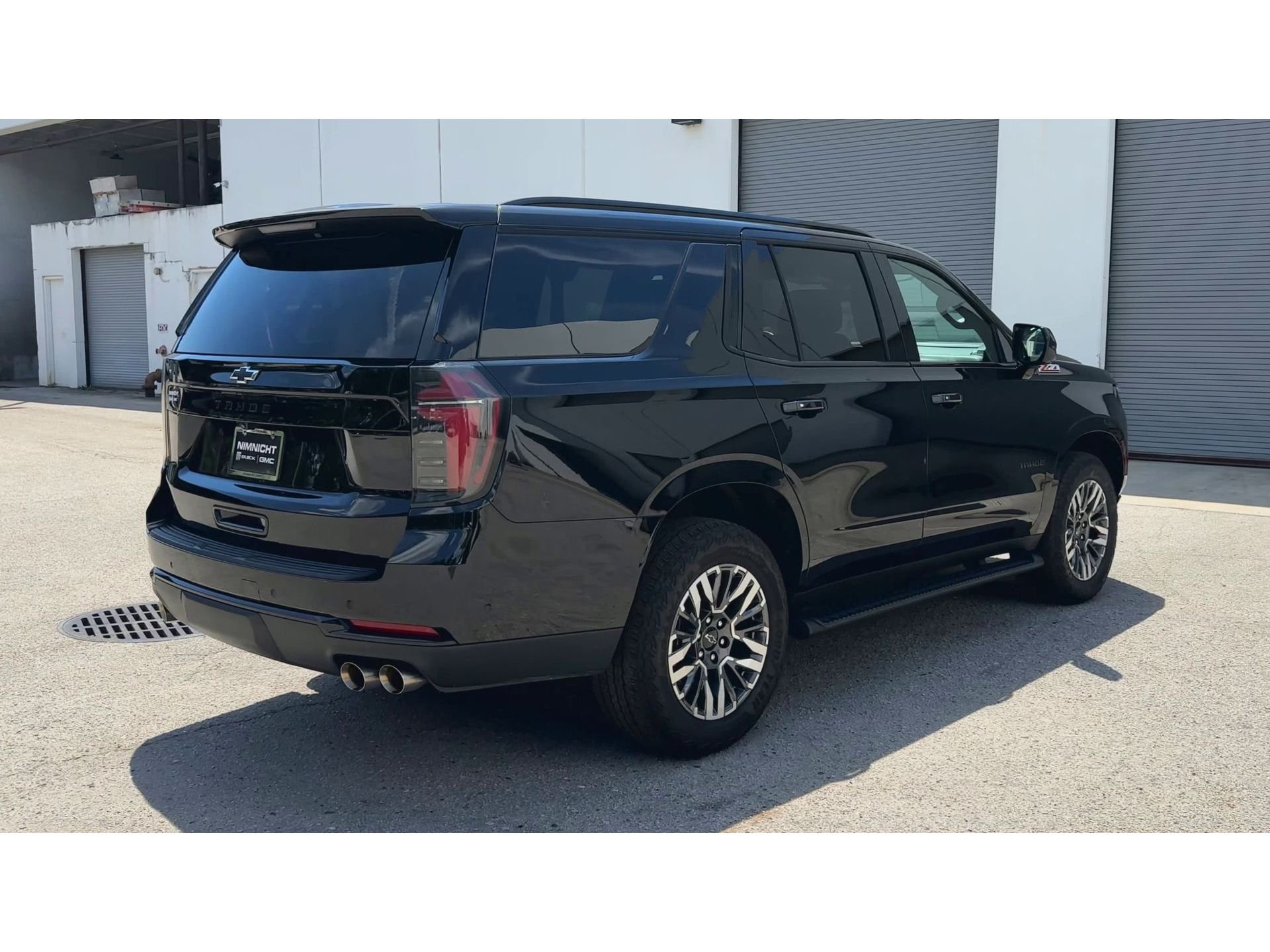 2025 Chevrolet Tahoe Z71 - Photo 8