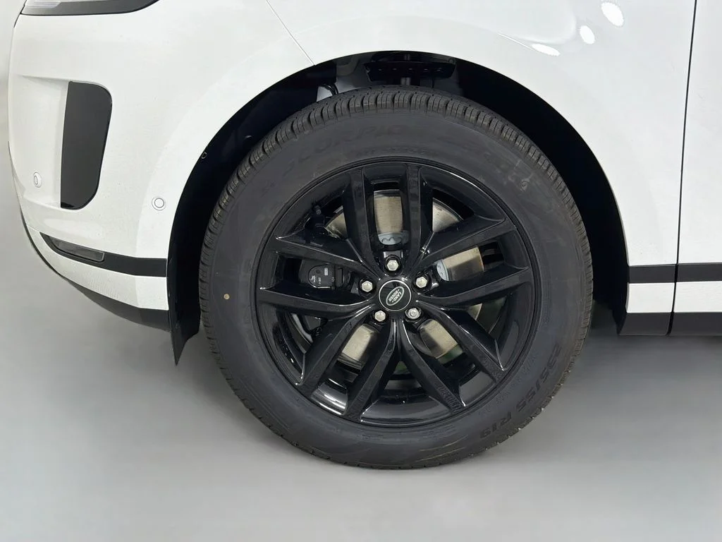 New 2026 Fuji White Land Rover S image 33