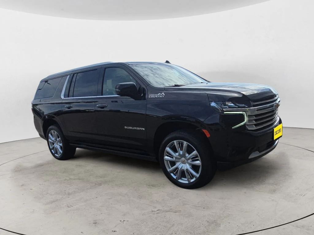 Used 2024 Black Chevrolet High Country image 3
