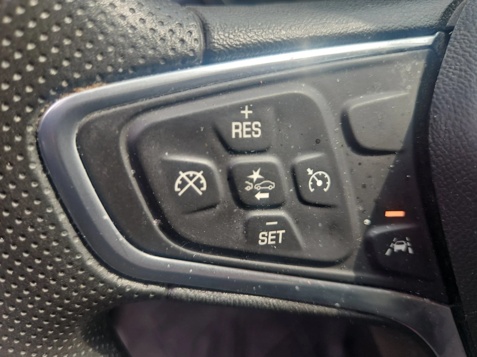 Used 2023 Summit White Chevrolet LT image 22